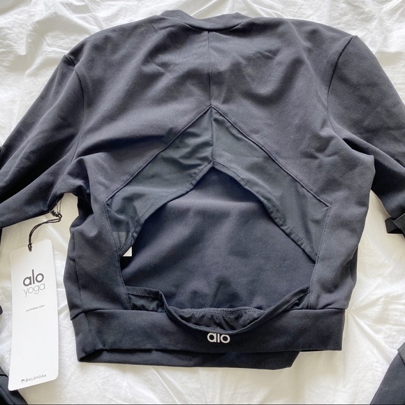 ALO yoga bandage long sleeve top - Picture 5 of 6